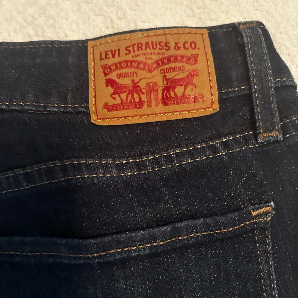 Women’s Levi’s 712 slim - Image 2