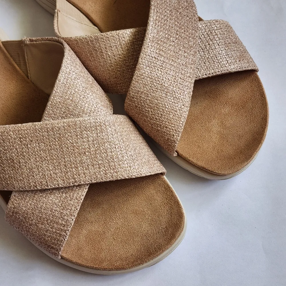 Easy Spirit Taite Synthetic Slide Sandal Size 9ww - Image 2