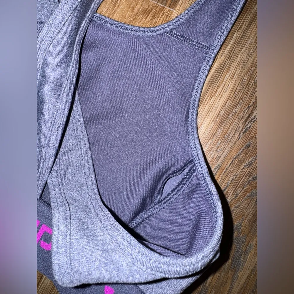 Under Armour Heathered Gray Sports Bra with Pink Accents - Image 3