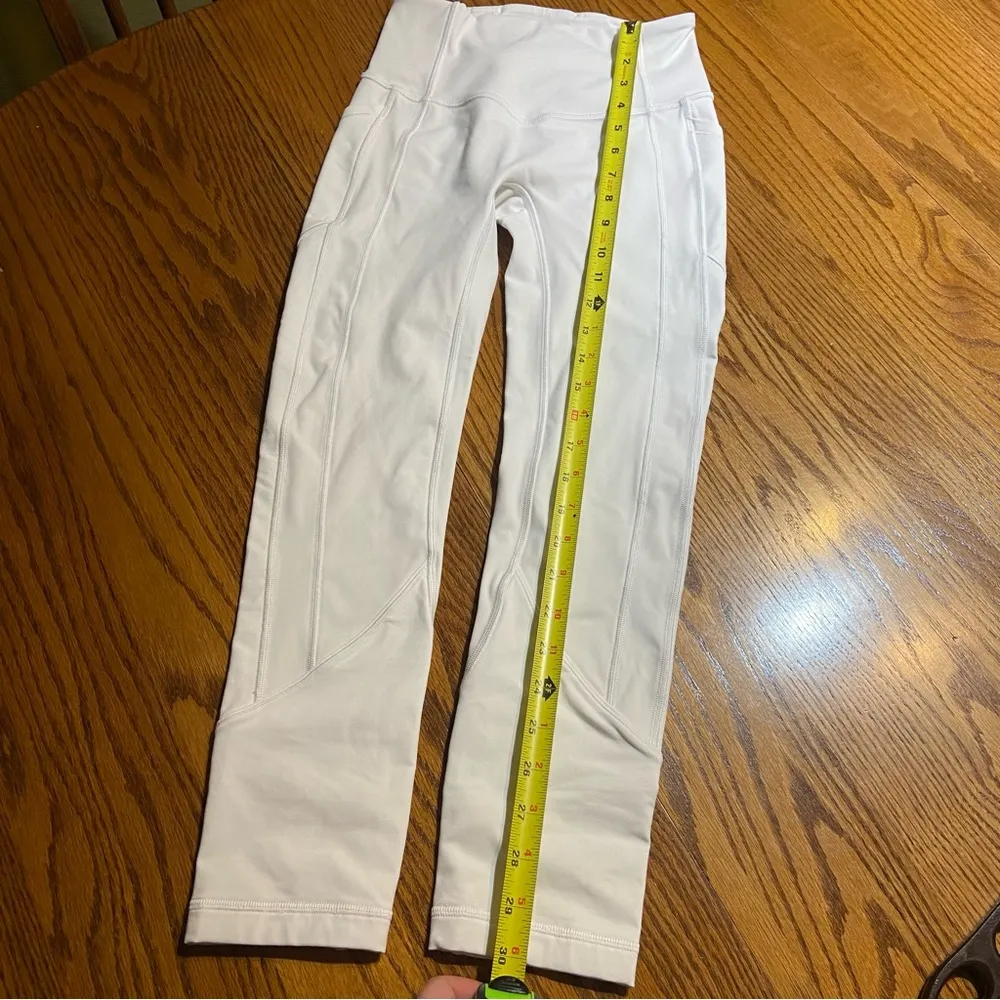 Lululemon  White Speed Up Leggings Size 4 - Image 4