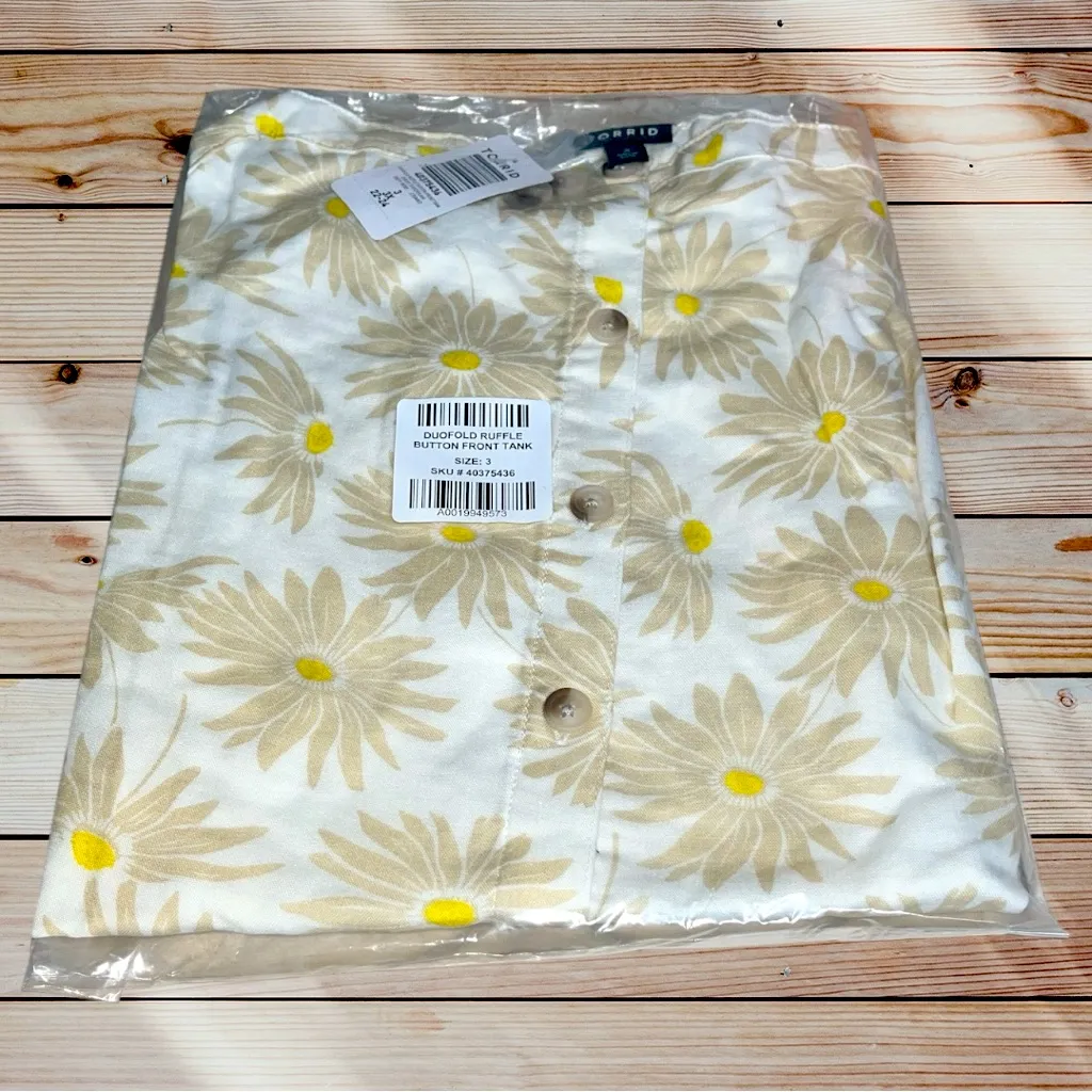 Size 3: Torrid Duofold Ruffle Button Front Daisy Tank Top - Image 5