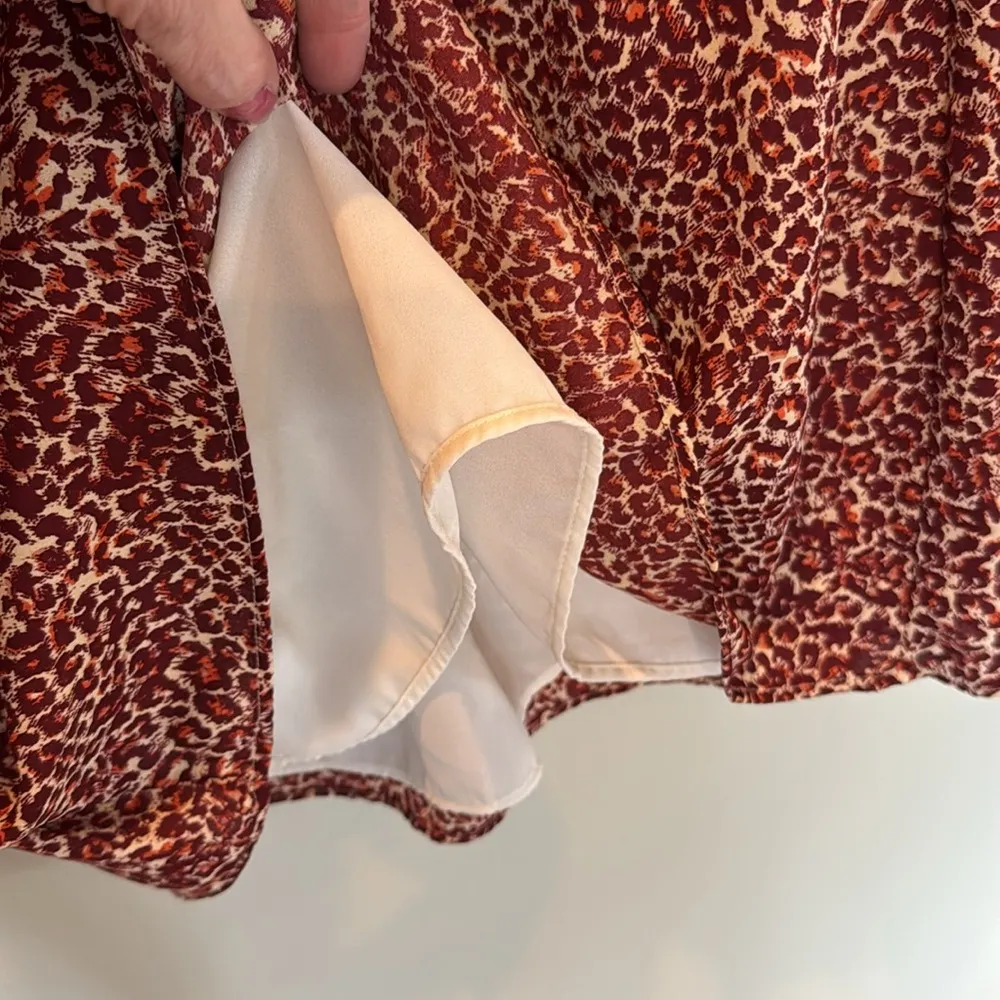 H&M Brown and Orange V-Neck Bishop Sleeve Dress - Image 9