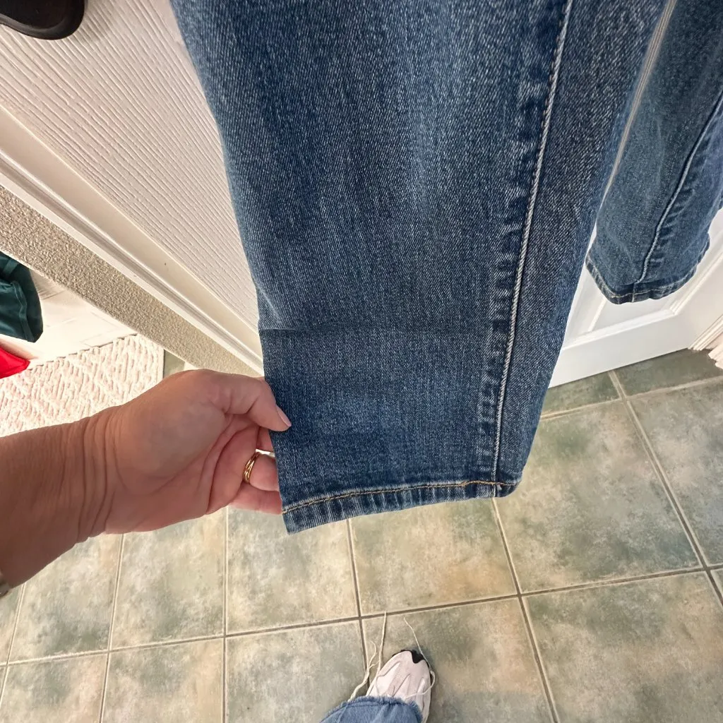 UNIVERSAL THREAD Classic Denim Overalls Jumpsuit Size 10/30 - Image 4