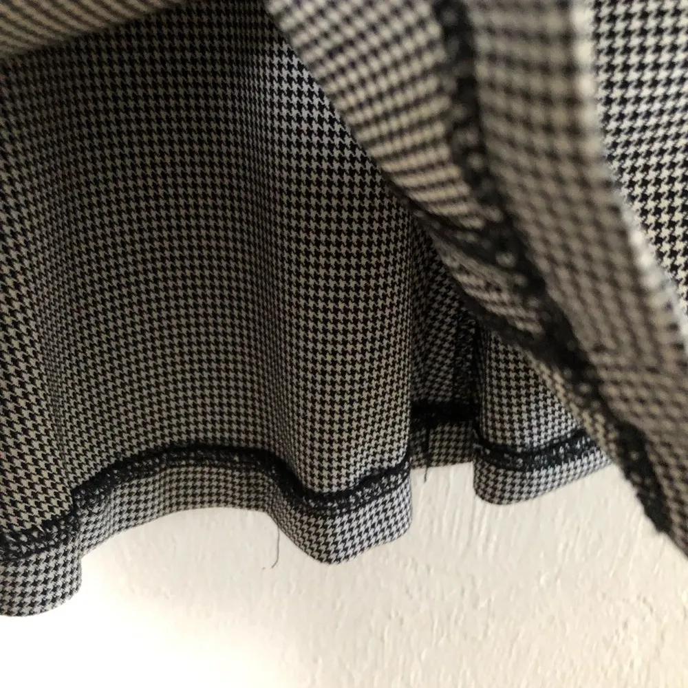 FOCUS 2000 Womens Skirt Size 10Petite Black & White Fish Tail Style New - Image 8