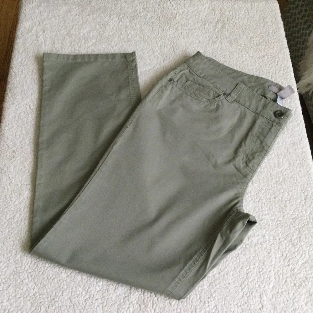 Olive Green Pants Stretch - Sz Chicos 2 Short - Image 3