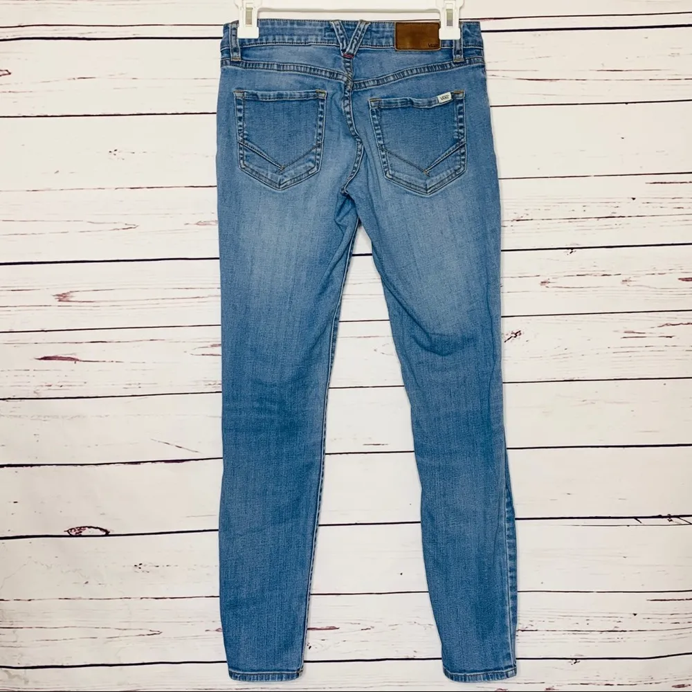 VANS Light Wash Skinny Fit Women’s Jeans Size 1 Waist Size 25 - Image 10