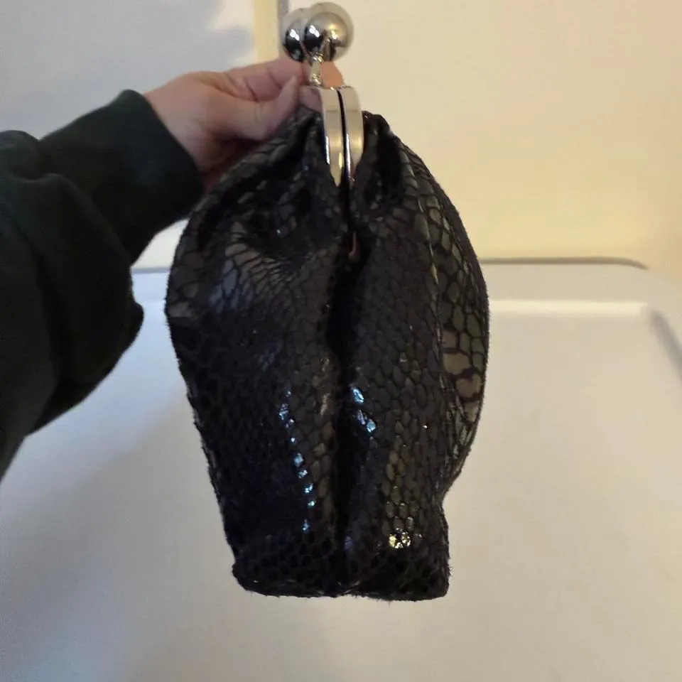 Black Snakeskin Kiss Clasp Clutch Evening Bag Glamorous Statement Purse - Image 5