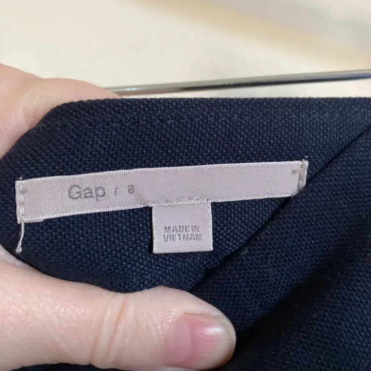 Gap Black Zipper Mini Skirt - Image 2