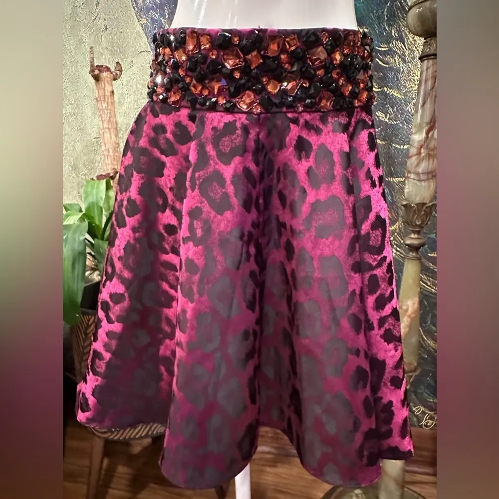 NWOT handcrafted mini magenta skirt satin with waist band rhinestone Pink - Image 3