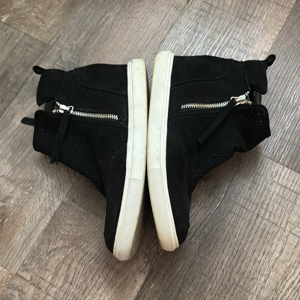 Black High-Top Sneakers‎ with Zipper Detail - Image 5