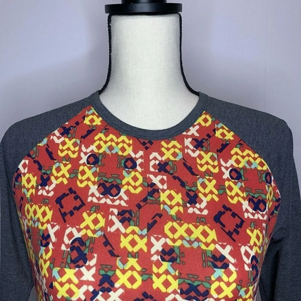NEW LuLaRoe XS Randy Top Tee Gray Raglan Sleeves Knit Shirt - Image 2