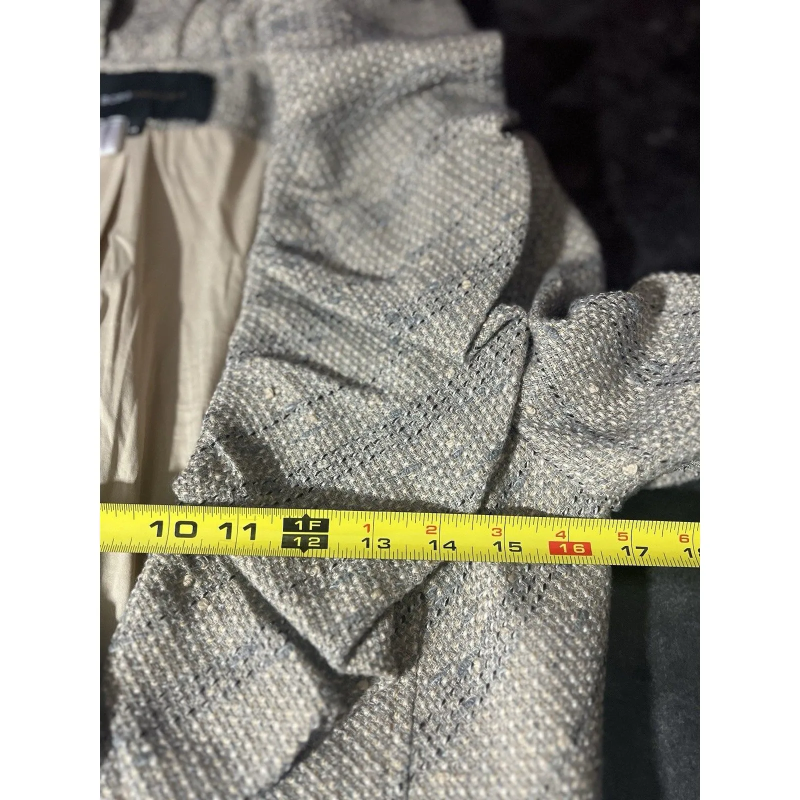 BCBG MAXAZRIA Beige Tweed Ruffle Collar Blazer Jacket Size XS Wool Blended - Image 6