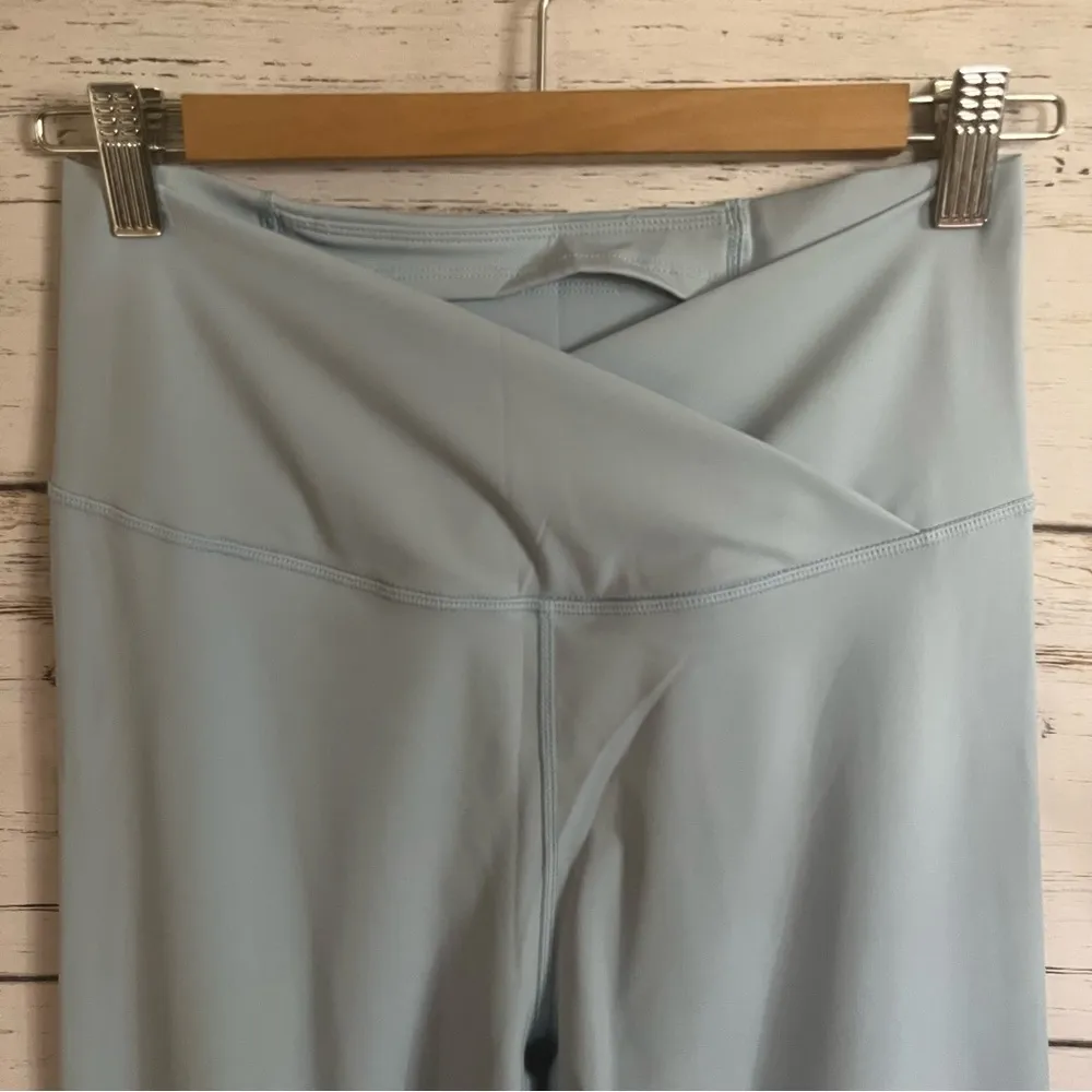 Crossover Flare Leggings Size M - Image 5