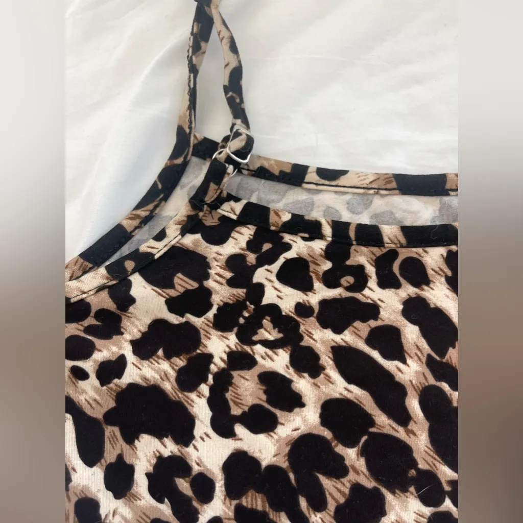 NWT 2 CROP TOPS WITH LEOPARD AND SNAKE PRINT S Brown - Image 4