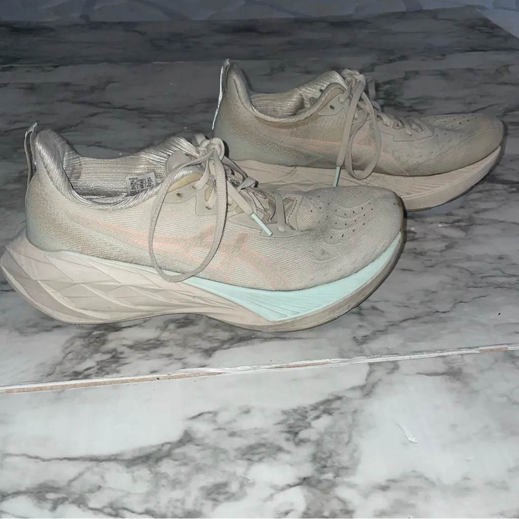 Asics Nova Blast 4 Running Shoes - Image 6