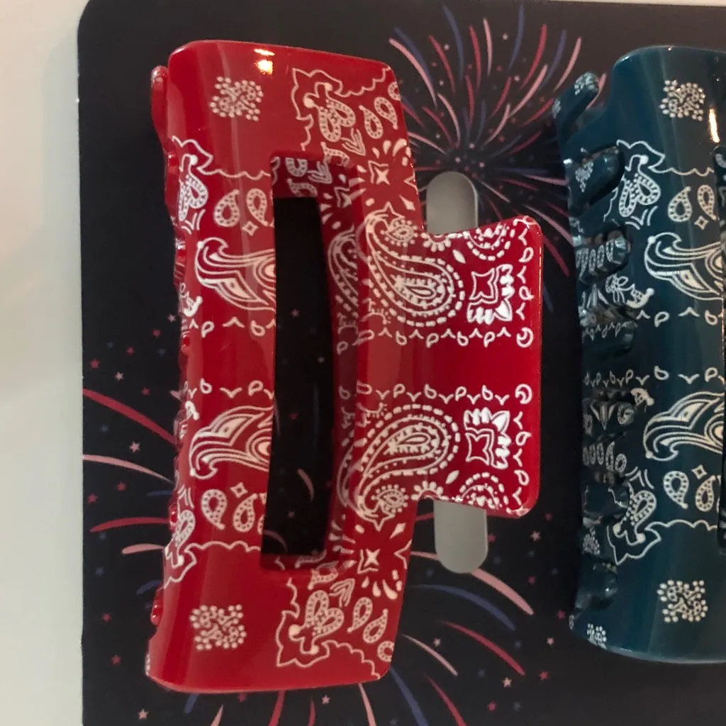 Paisley nwt Print Hair Claw Clips - Image 4