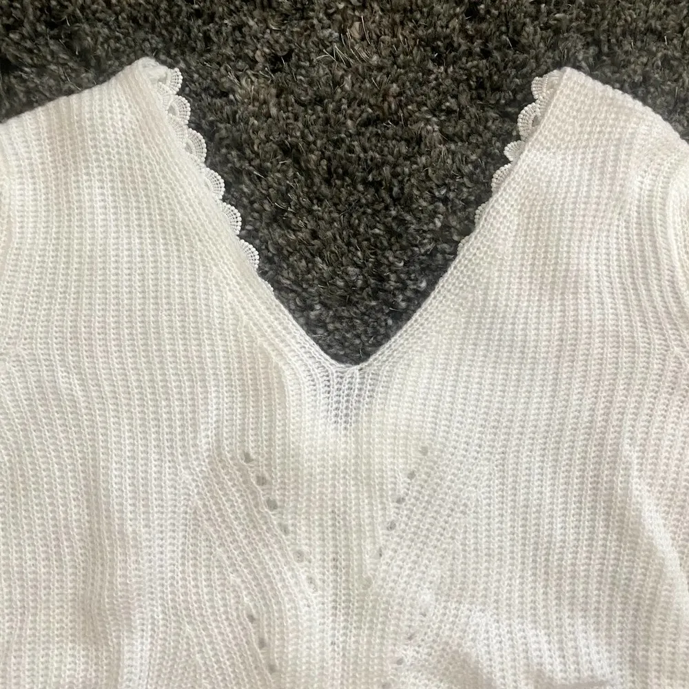 SHEIN V-Neck Knit Sweater with Bow Accent in White, Size M​​​​​​ - Image 2