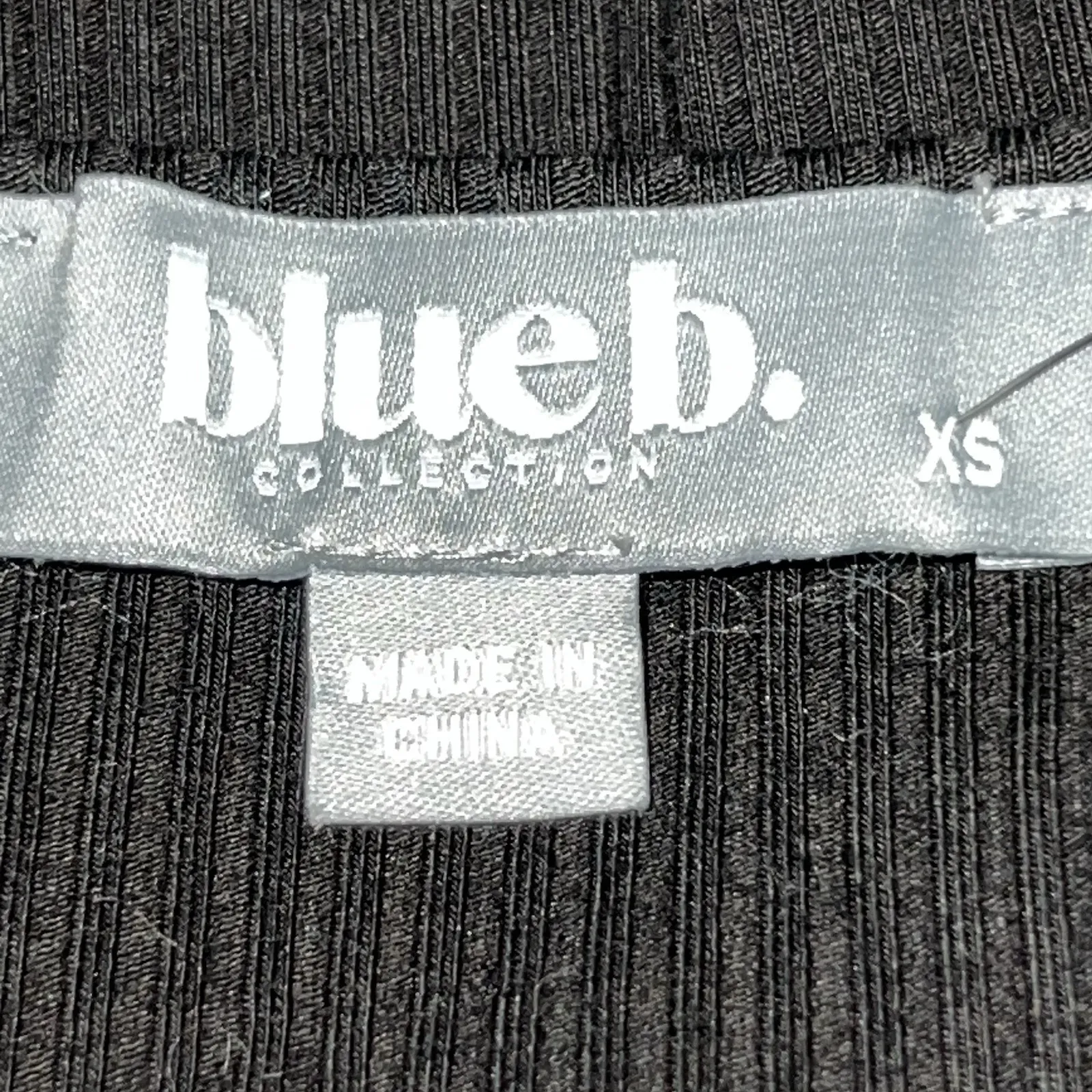 Blue B Ribbed Scoop Neck Rhinestone Fringe Cropped Top Women XS Short Sleeve New Black - Image 8