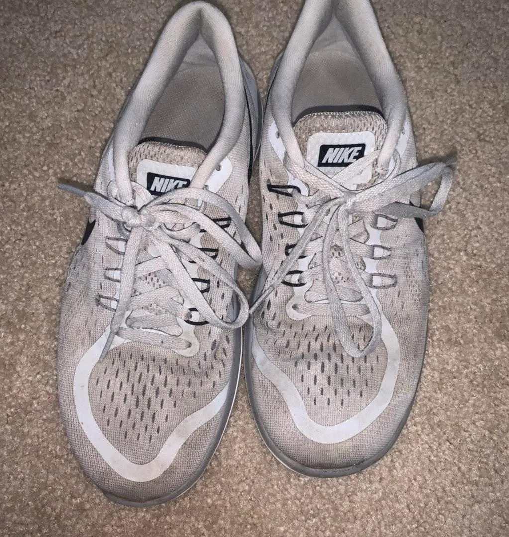 Nike Running Shoes Gray - Image 4