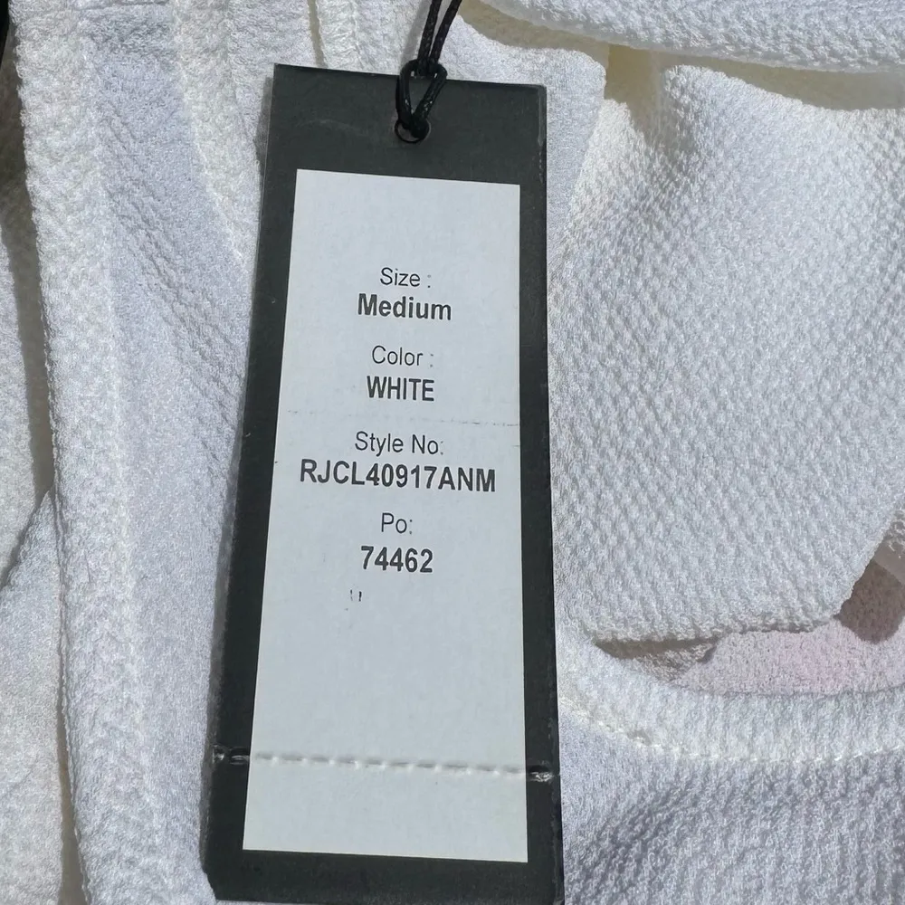 NWT Romeo & Juliet Couture hi-low ruffle edge white crop top with tassel ties/ M - Image 12