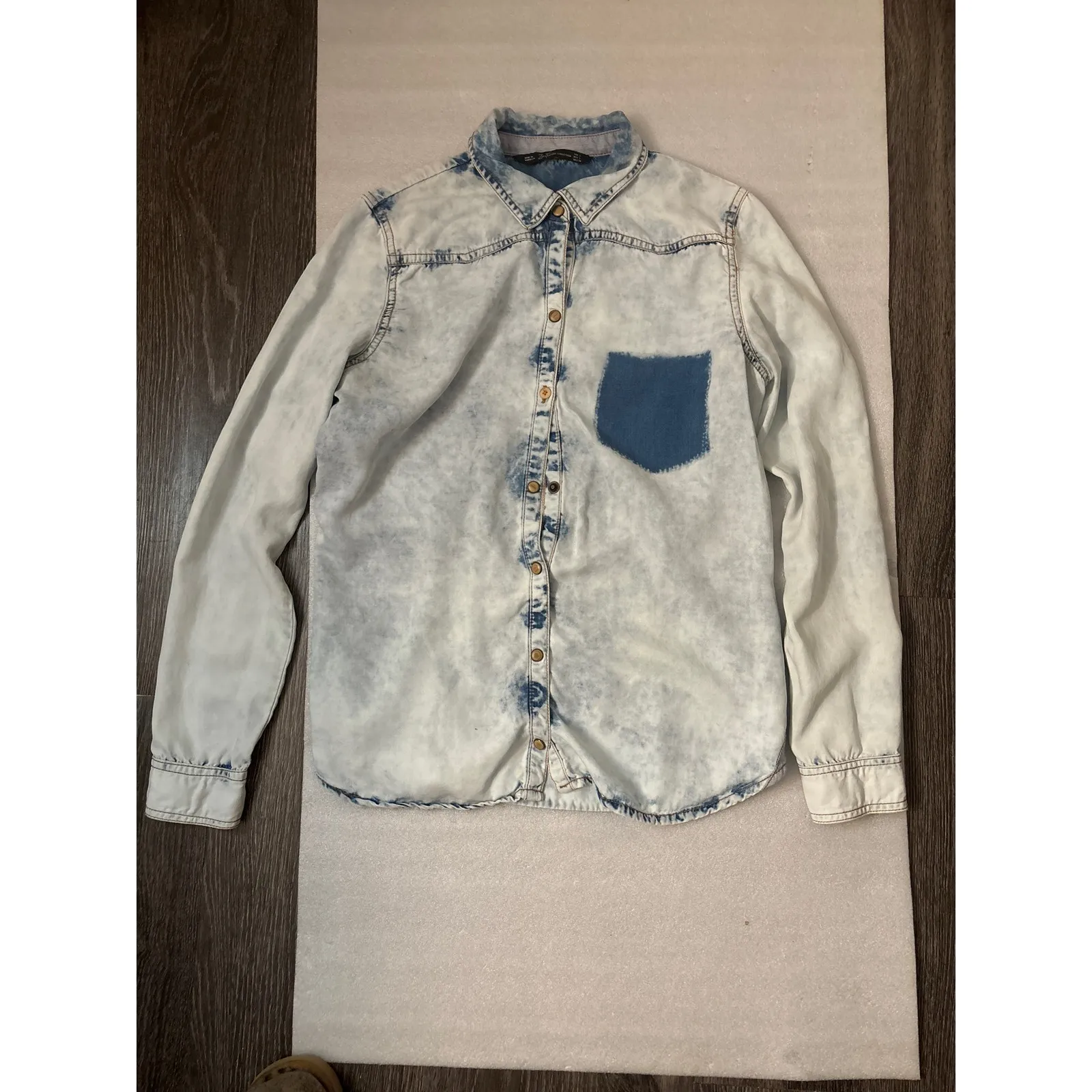 Zara Trafaluc Light Shaded Acid Wash Long Sleeve Shirt L 80s Country Rocker Blue Size L - Image 7