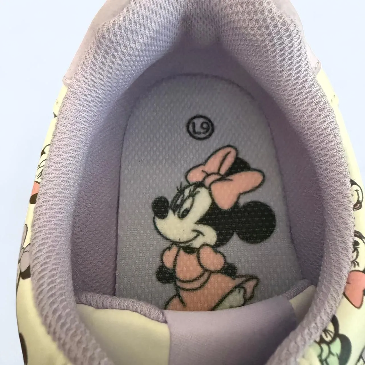 Disney Minnie Mouse Size 9 White Canvas Trainers with Purple Accents - Image 3