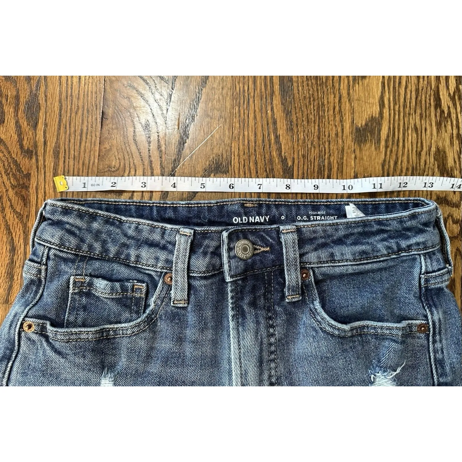 Old Navy Women's 0 OG High Rise Denim Jean Shorts Cuff 3” Inseam Medium Wash EUC - Image 3