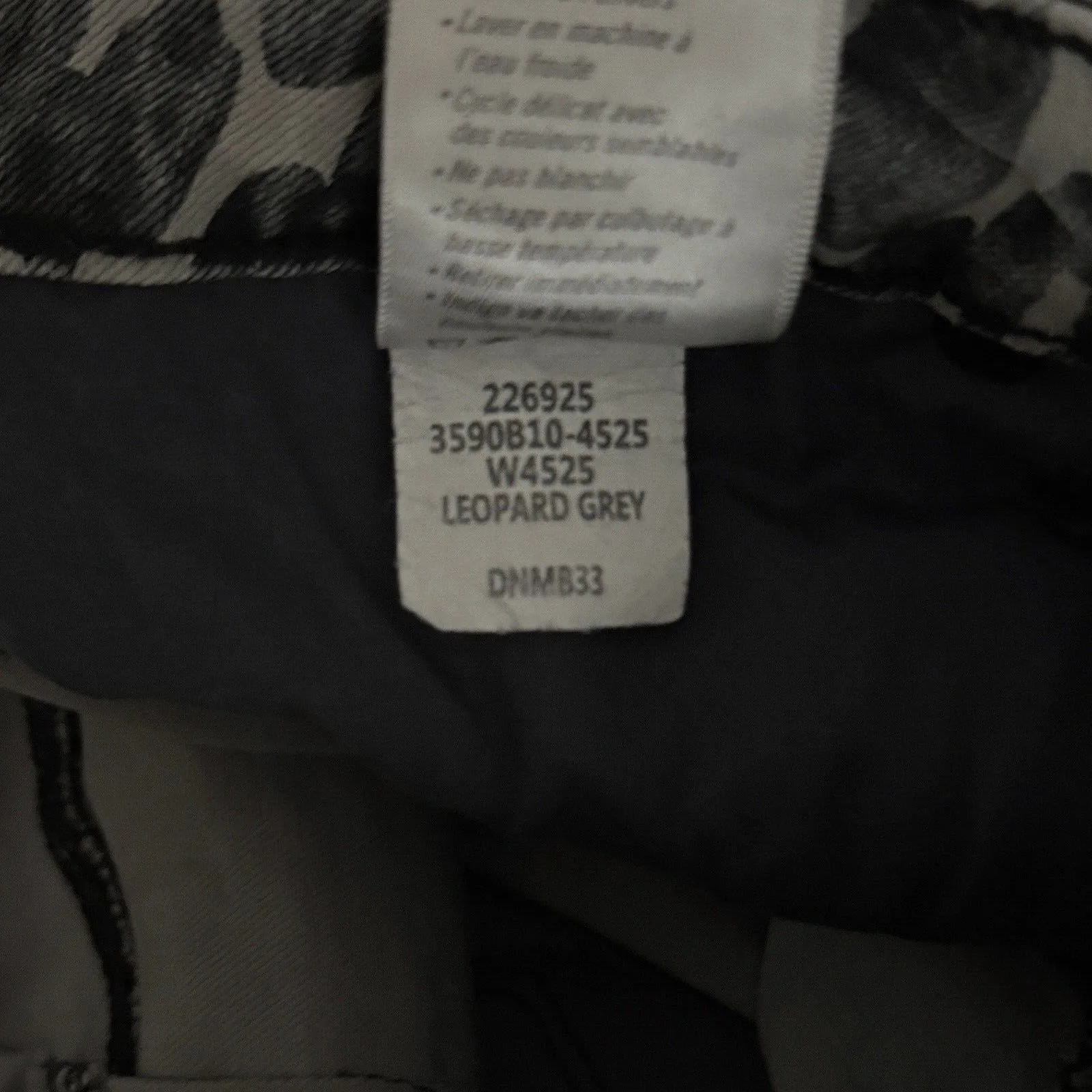 Rosie HW x Paige Jeans Women 2 26‎ Gray Leopard Print Poppy Slim Crop Flare Edgy - Image 10