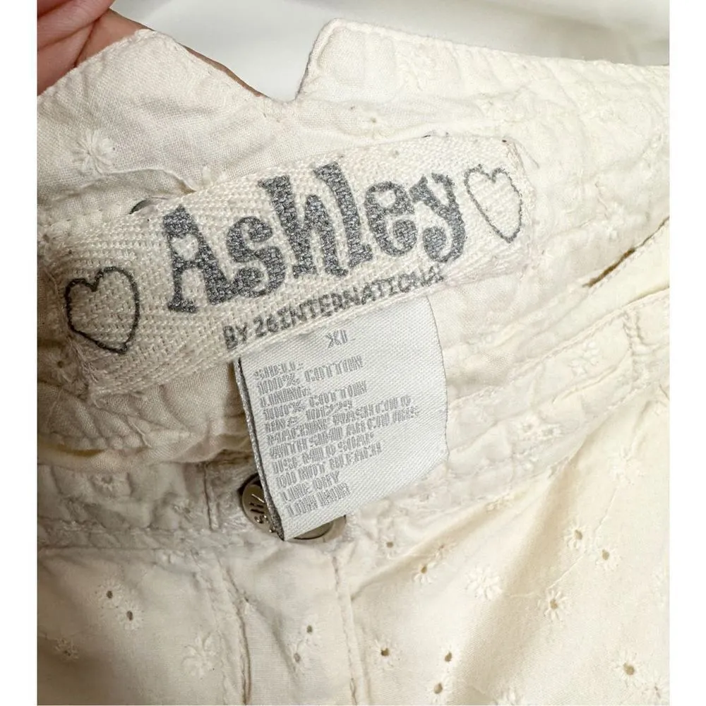Ashley By 26 International Eyelet Shorts Womens Size XL Cream Floral 100% Cotton - Image 8
