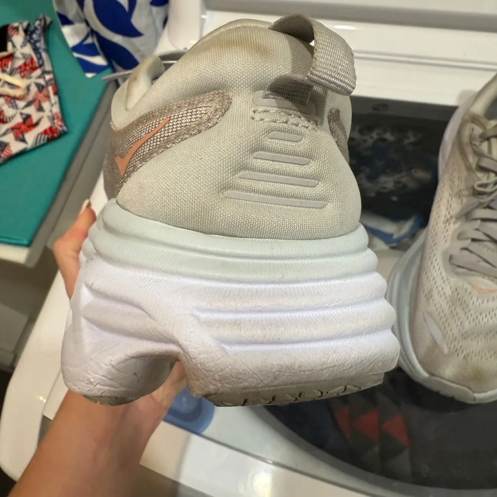 Hoka Bondi 8 Gray and Pink Running Shoes
Size 9.5B - Image 4