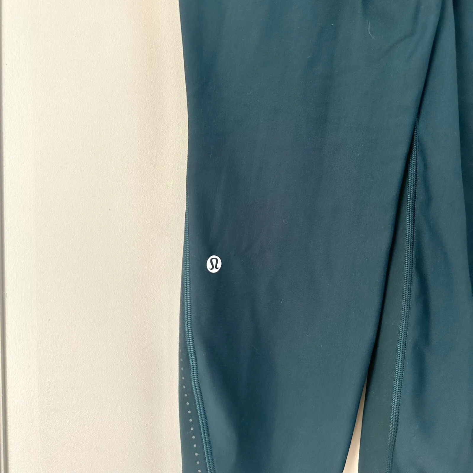 Lululemon Chase the Chill Super High - Image 9