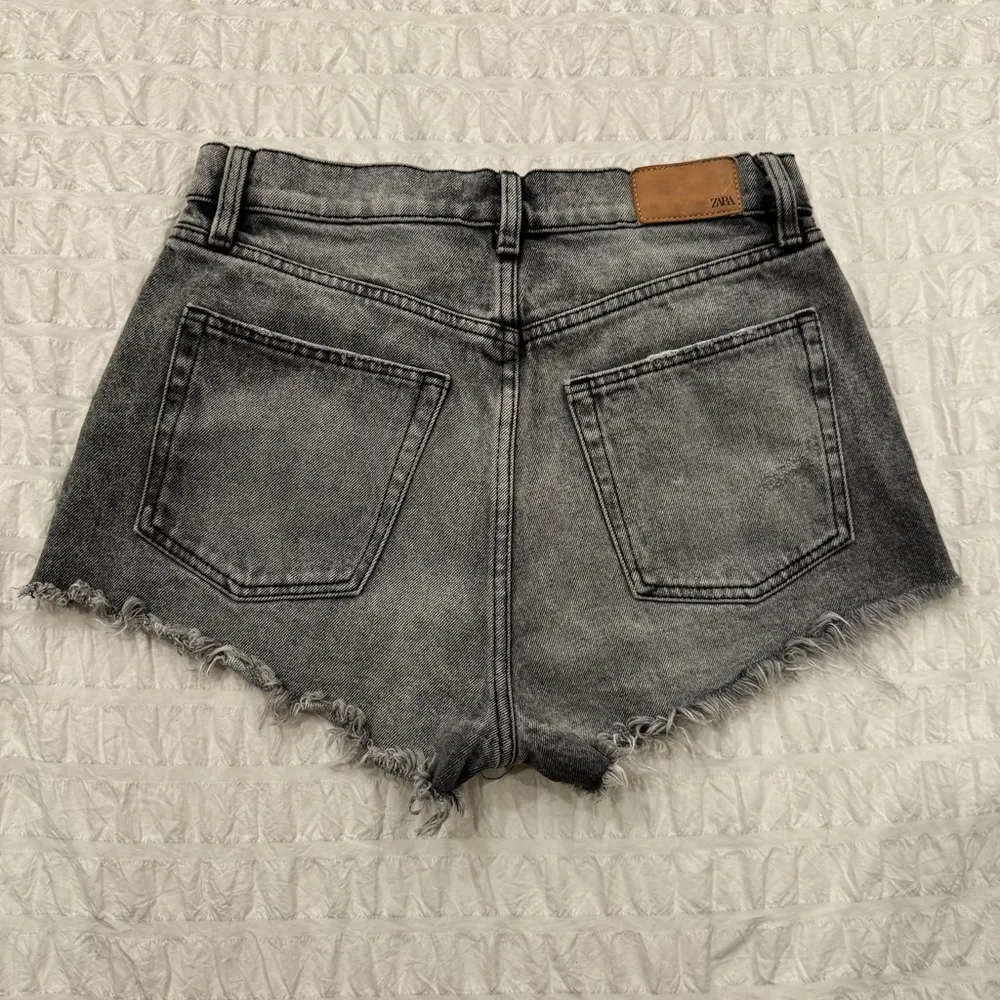 Denim Short Shorts in Charcoal - Image 3