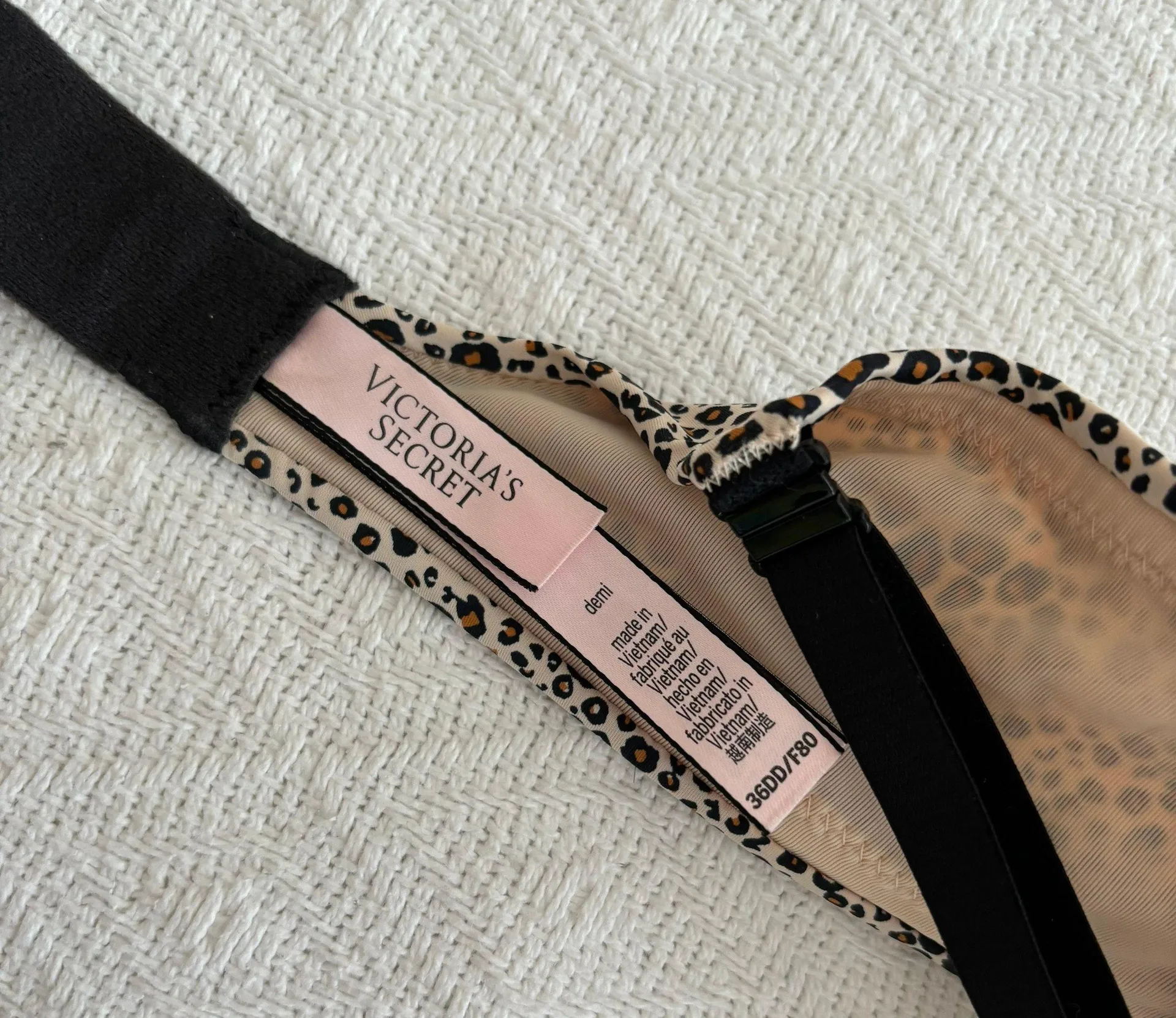 Victoria Secret Leopard Print Bra - Image 4