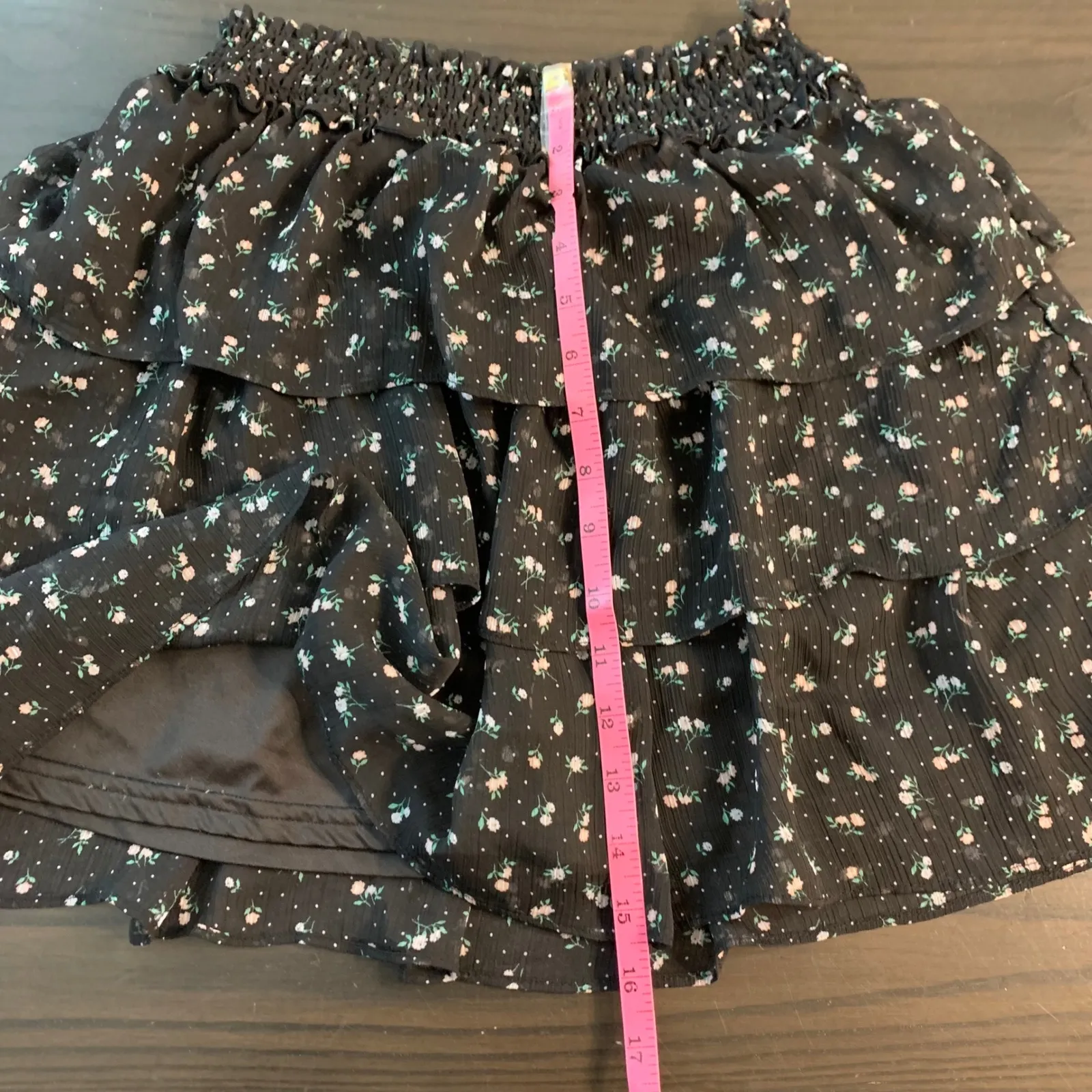 H&M Divided Black Floral Tiered Ruffle Mini Skirt Smocked Waist Small Whimsigoth - Image 8