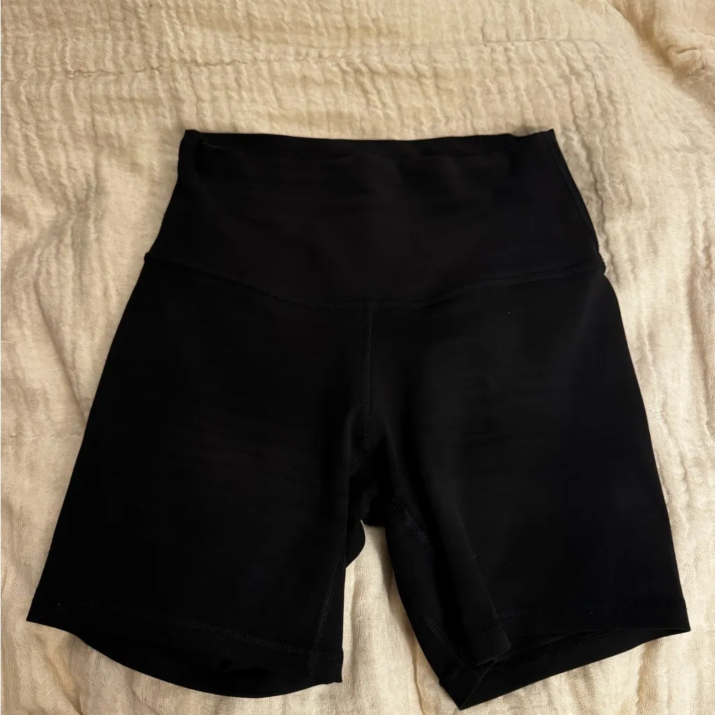 Lululemon  align biker shorts - Image 3