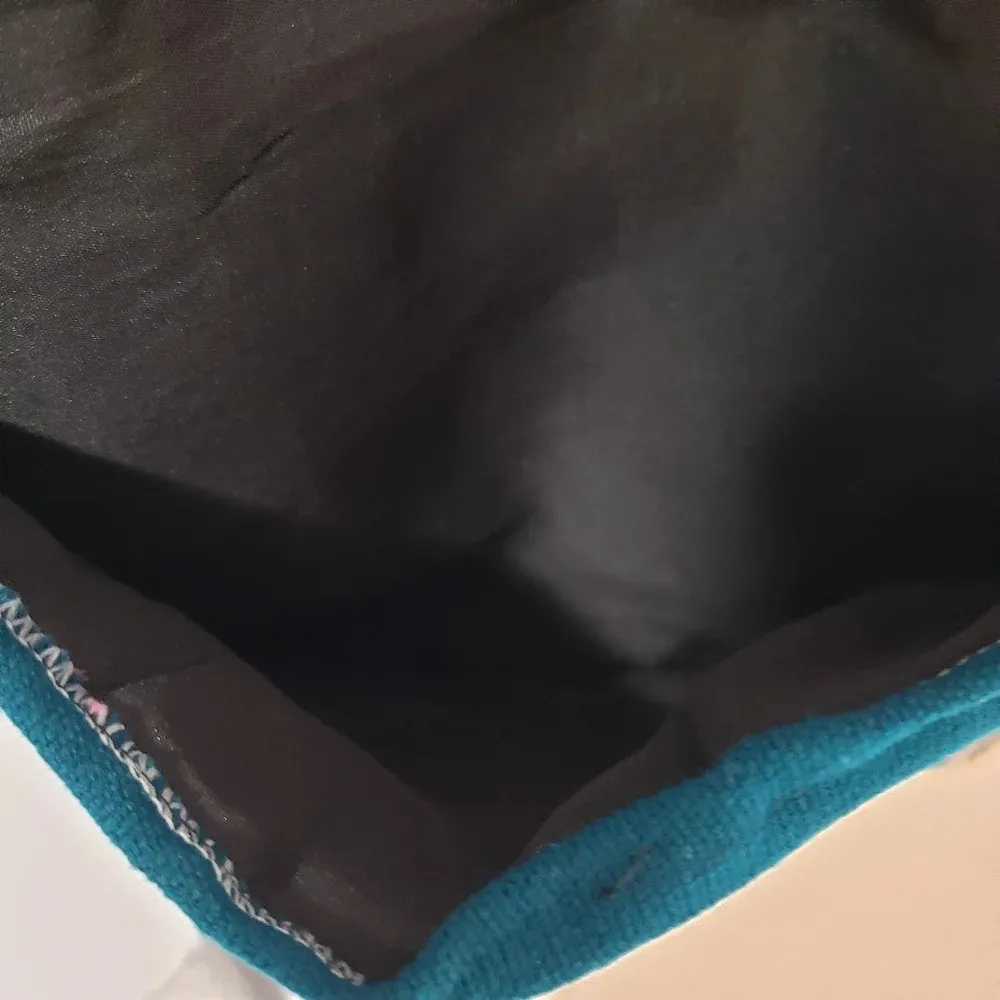 Peruvian Crossbody Bag - Image 9