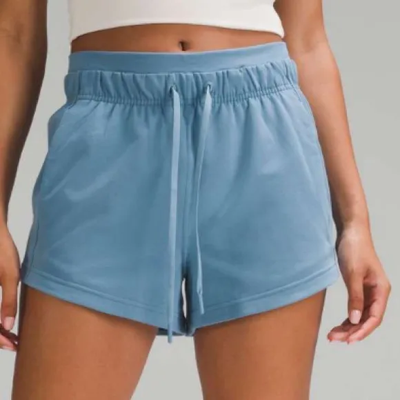 Lululemon Inner Glow High-Rise Short 3"
Utility Blue - Image 2