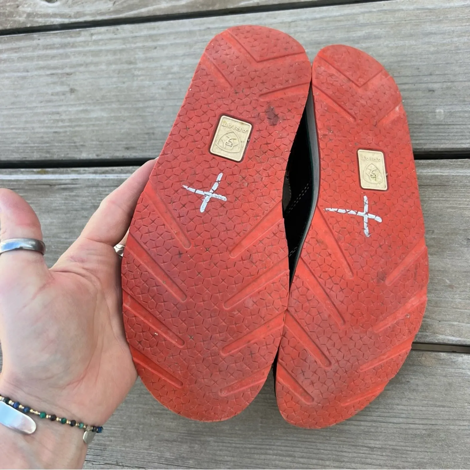 Ariat Cruisers Chocolate Boho Aztec Saddle Blanket Sunset Stripe Shoes 8.5B - Image 3