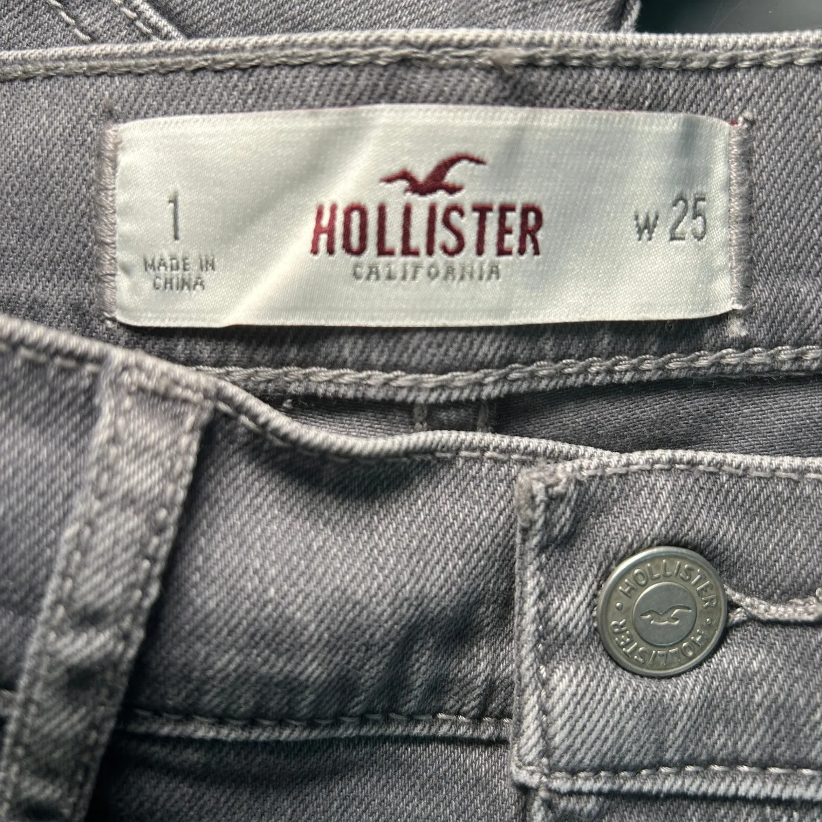 Hollister Denim Shorts High‎ Rise Gray Wash Casual Everyday Size 25 - Image 3