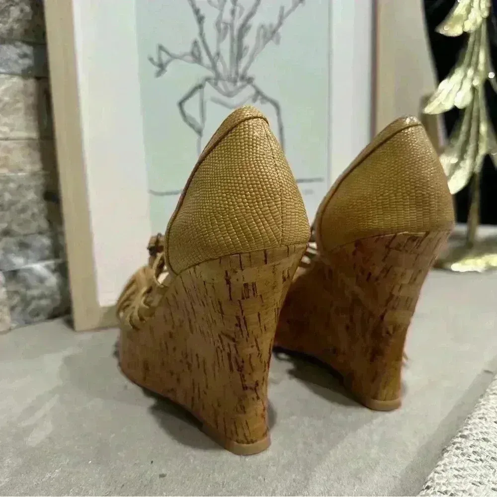 Bakers Porsha beige man made strappy sandal cork platform wedges 6.5B Size 6.5 - Image 7