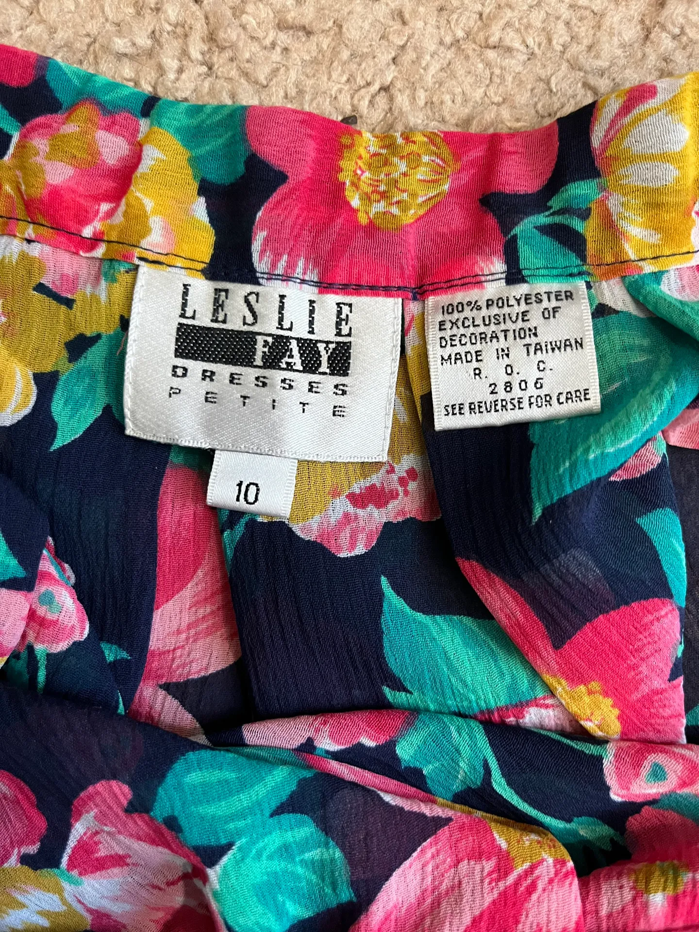 Vintage  Floral Pleated Skirt 10 - Image 5