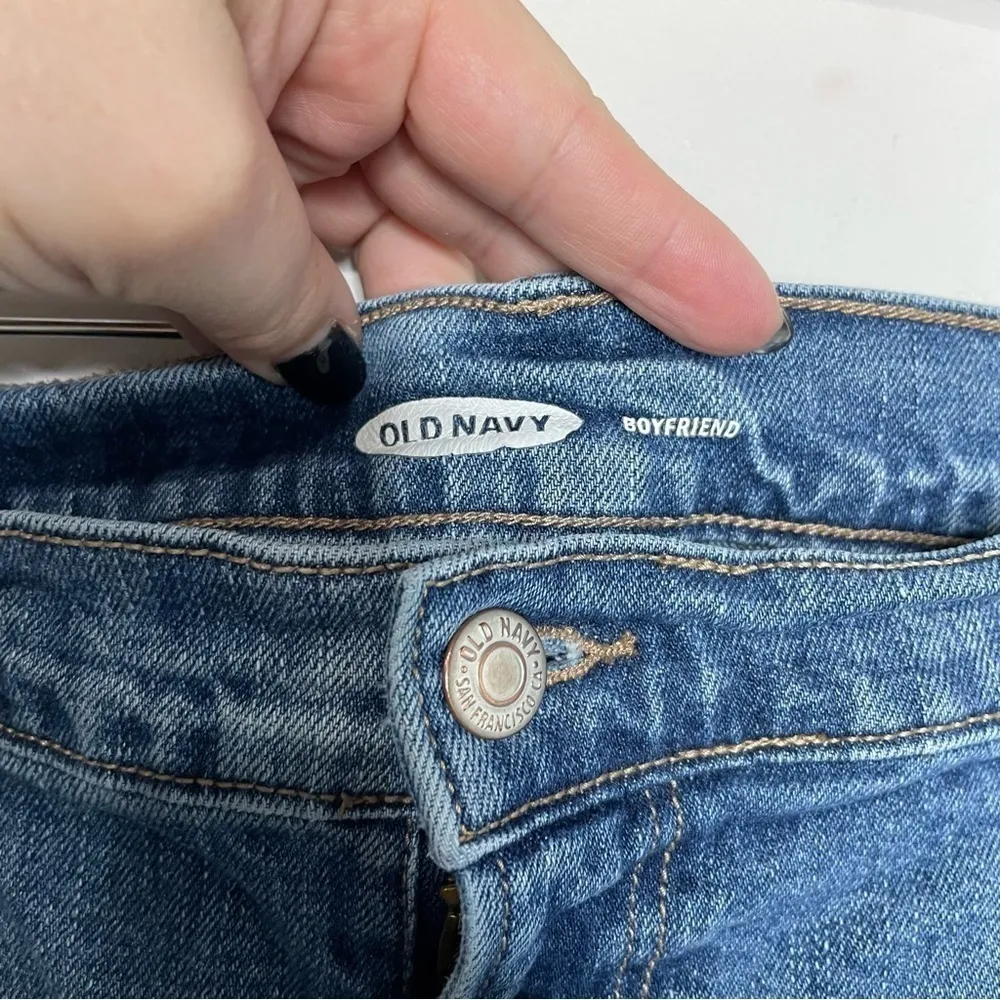 Old Navy‎ boyfriend distressed Jeans size 14 - Image 3