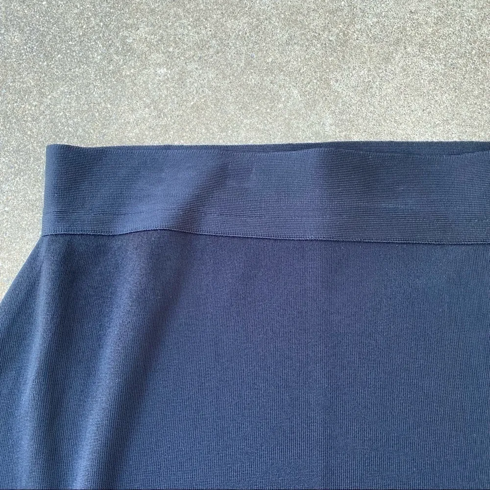 MISOOK Black Acrylic Stretch Skirt - Image 5