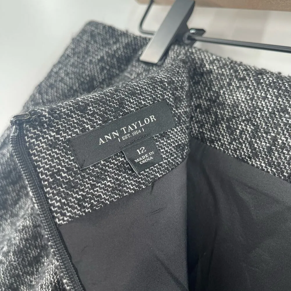 ANN TAYLOR Skirt Size 12 Virgin Wool Blend Tweed Black Business Casual Office - Image 3
