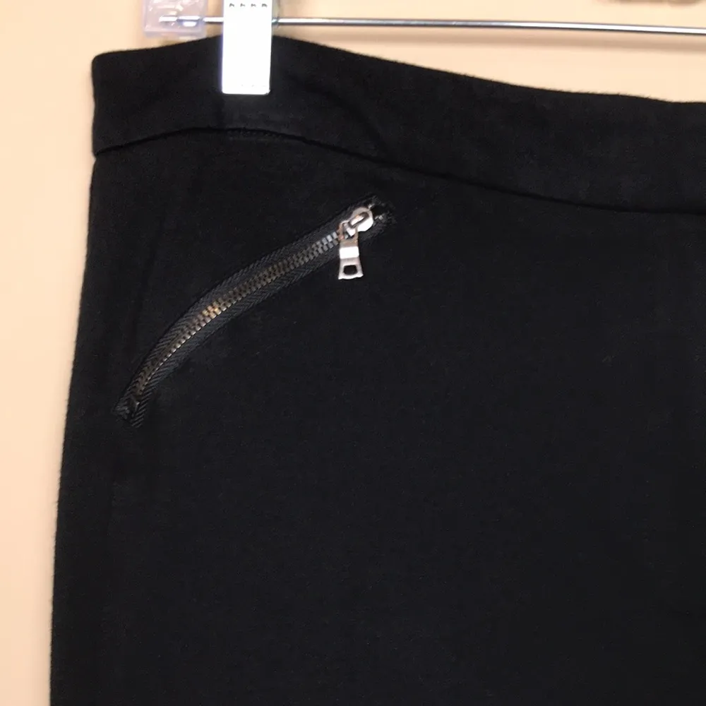 Adrianna Papell Women’s Black Zipper Design Office Career Ankle Pants - Image 4