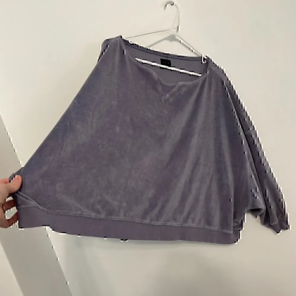 OUT FROM UNDER URBAN OUTFITTERS Vica Boat Neck Sweatshirt Periwinkle Velour Boxy - Image 7