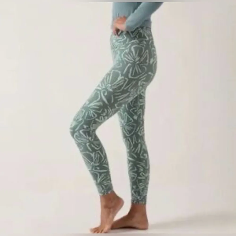 Athleta Elation Textured Tight in Floral Sketch Botanical Green White Leggings - Image 2