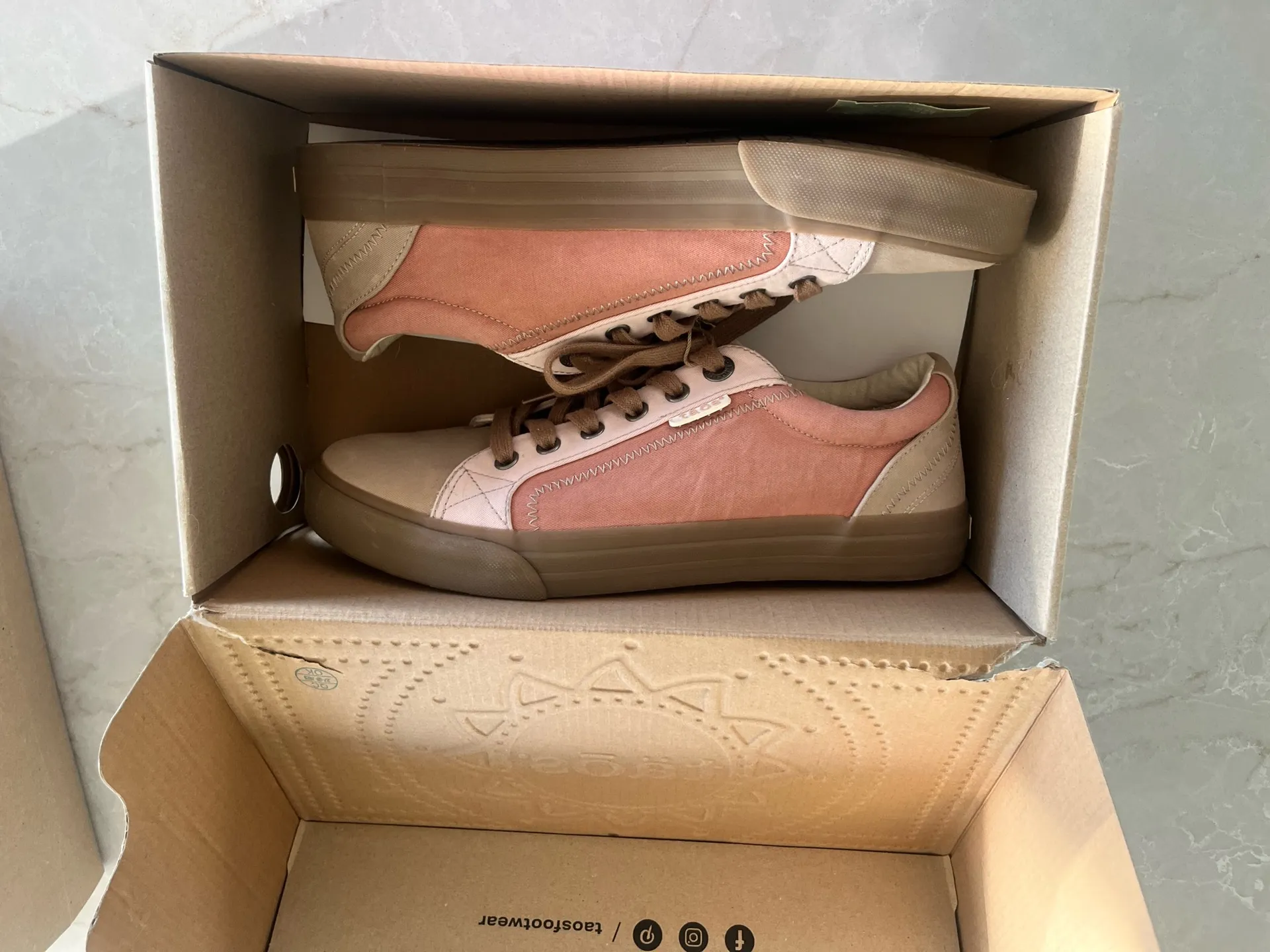 Taos Women’s Shoes Size 9 - Image 6