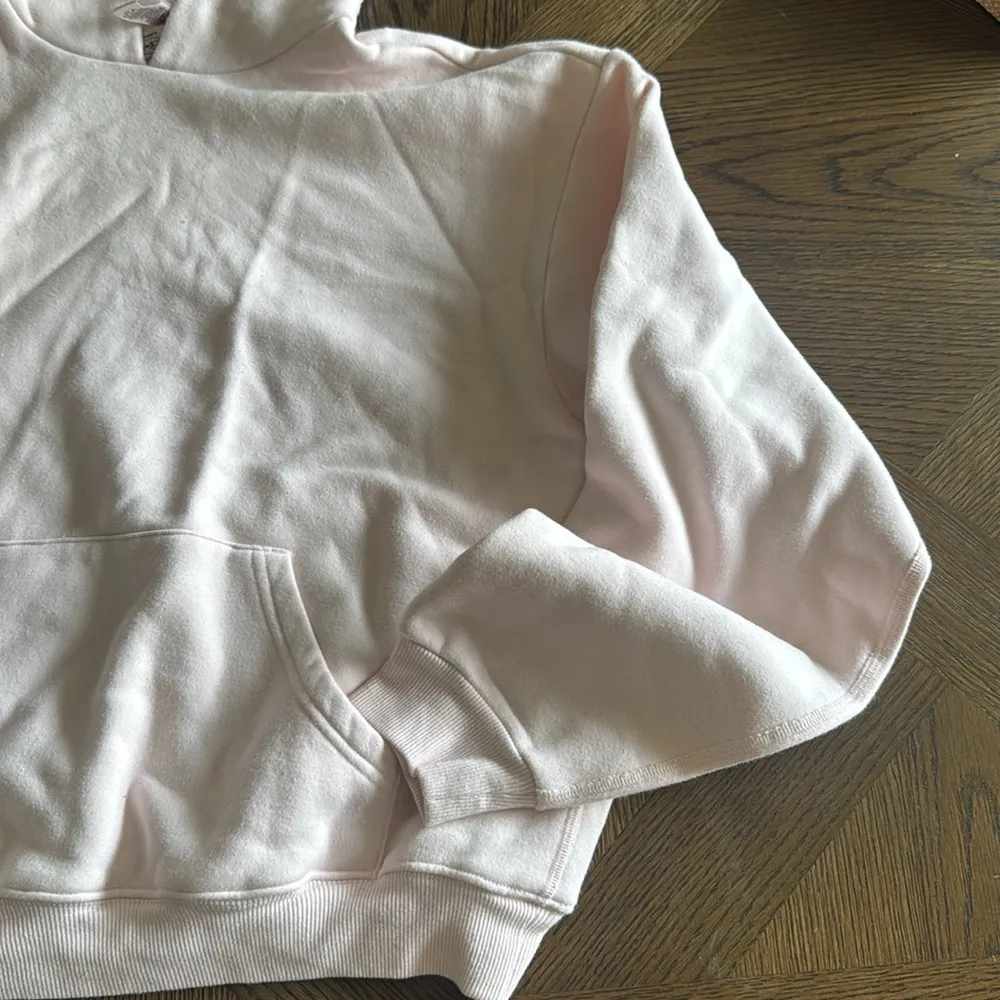 SKIMS COTTON FLEECE CLASSIC HOODIE, LIMITED EDITION Barely Pink,Size Medium, $80 - Image 9