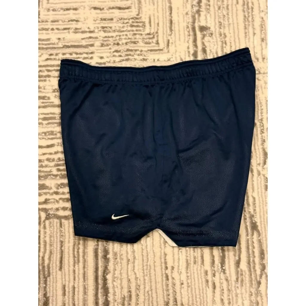 Nike women's medium navy/white REVERSIBLE athletic shorts - Image 7
